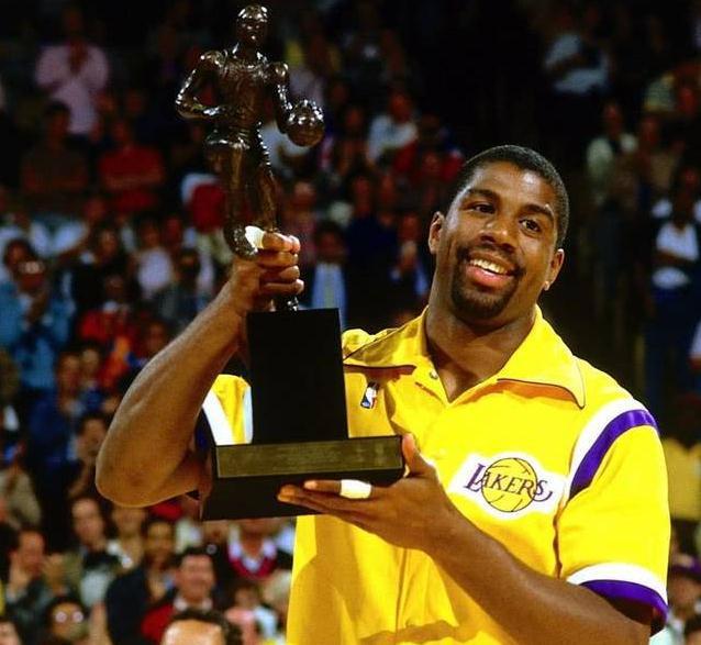 多球迷的目 多球迷的目