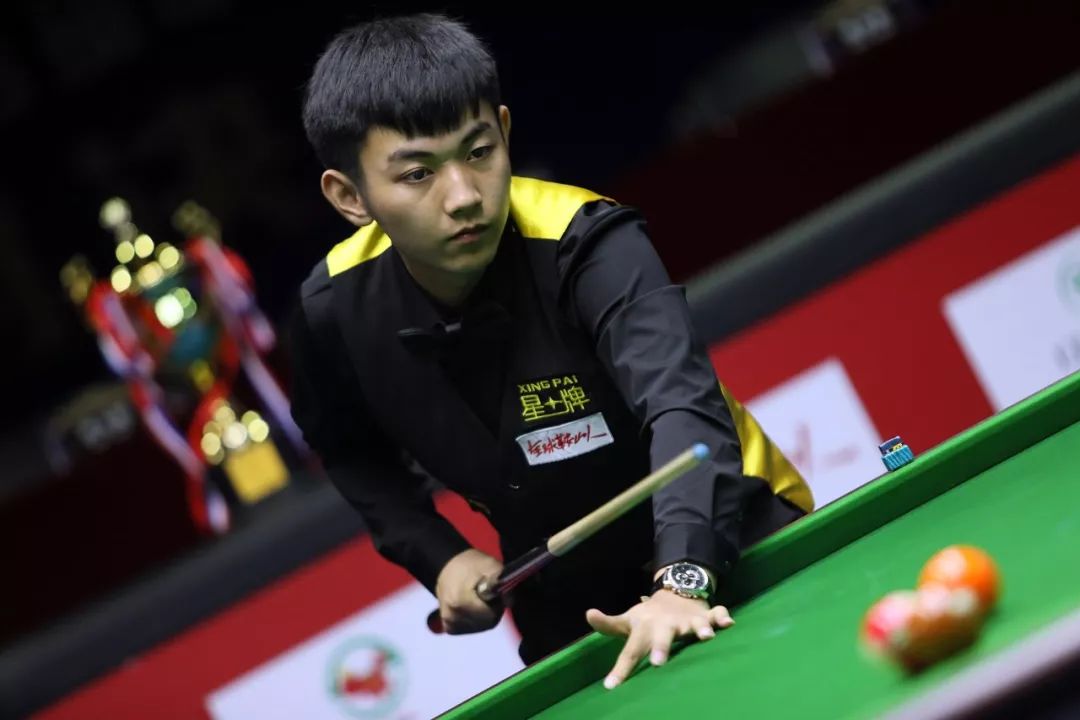 策看足球转 策看足球转