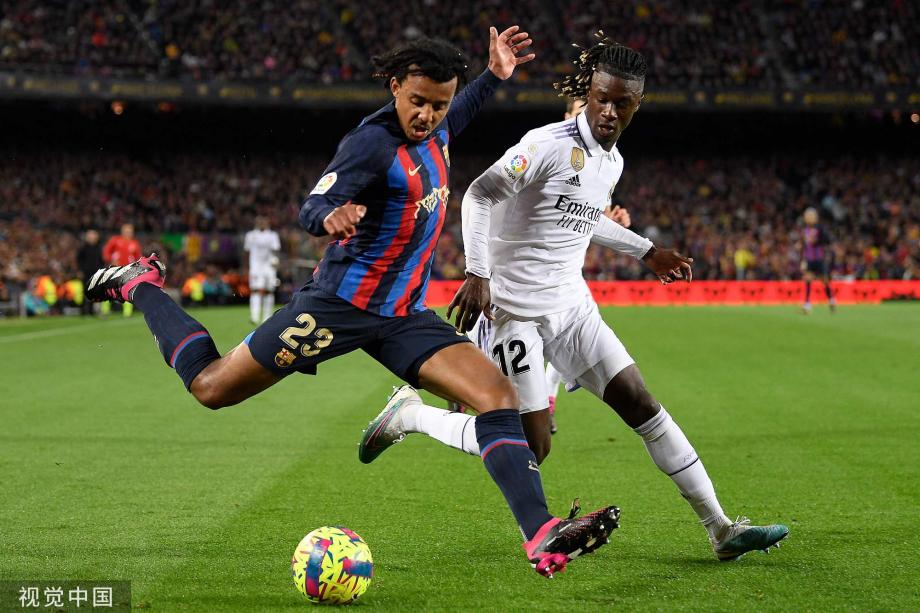 当地机场的 当地机场的